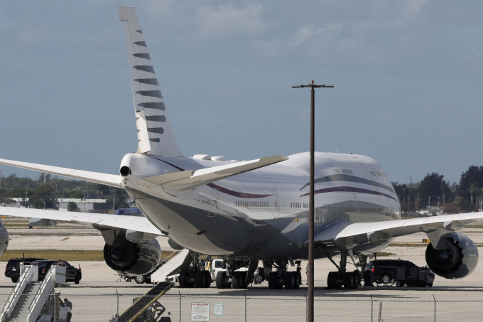 Chiếc máy bay Boeing 747 của Qatar mà ông Trump tham quan tại West Palm Beach, bang Florida hồi tháng 2. Ảnh: Reuters