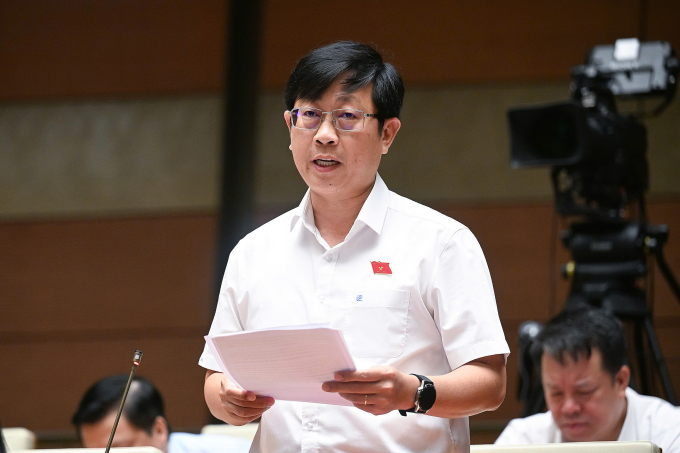 Đại biểu Nguyễn Hữu Thông (Phó đoàn Bình Thuận). Ảnh: Cổng TTĐT Quốc hội
