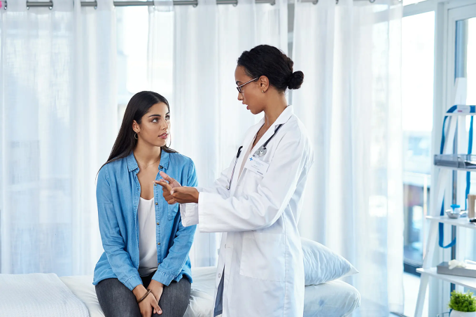 Các chuyên gia khuyến nghị phụ nữ nên chụp quang tuyến vú để tầm soát ung thư. Ảnh: Stock Image