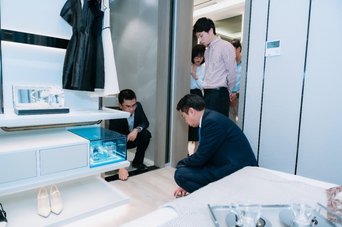 Ông Ryotaro Takachi – Tổng giám đốc Cosmos Initia (thuộc Daiwa House Group) trực tiếp khảo sát dự án TT Avio.