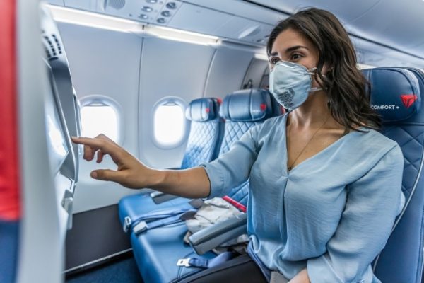 Đi máy bay: Những phép lịch sự bạn cần biết