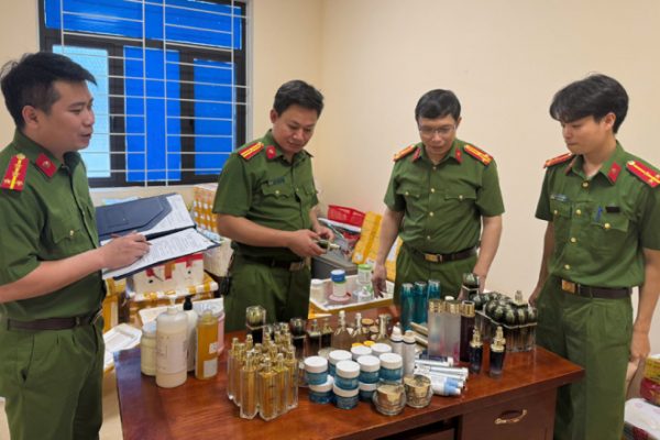 Kiểm tra mỹ phẩm handmade: Mẹo và lưu ý
