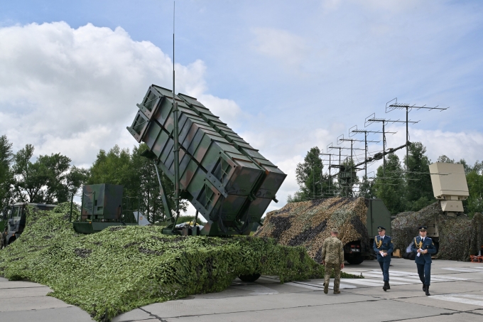 Hệ thống phòng không Patriot tại một địa điểm không công bố ở Ukraine tháng 8/2024. Ảnh: AFP