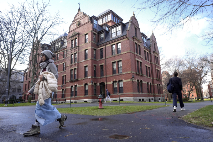Một góc khuôn viên Đại học Harvard ở Cambridge, bang Massachusetts ngày 17/5. Ảnh: AP