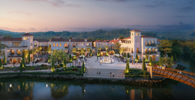 Quảng trường ven suối rộng hơn 1.000 m2 gần phố thương mại Valley Town. Ảnh: BIM Land