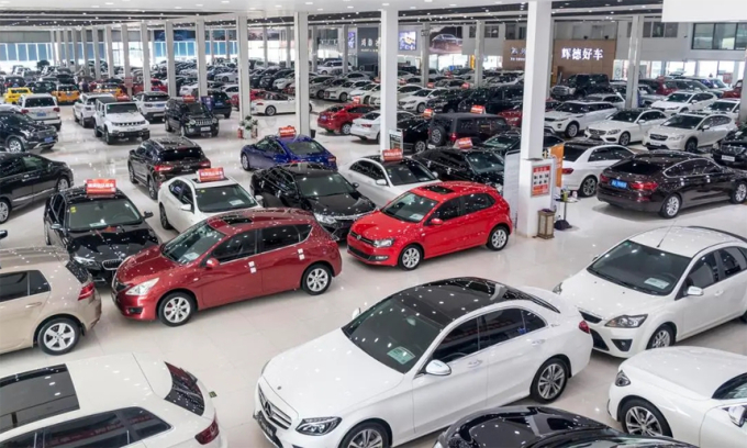 Một đại lý ôtô đã qua sử dụng ở Trung Quốc. Ảnh: Zhihu