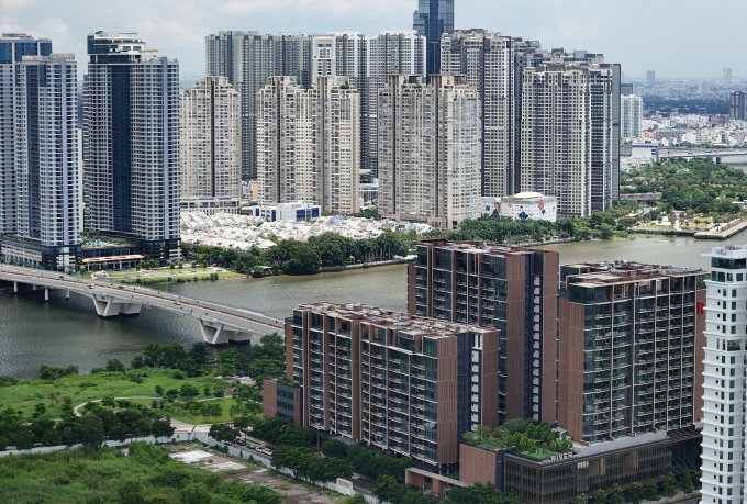 Bất động sản khu Đông TP HCM với các khu tái định cư, chung cư, nhà phố. Ảnh: Quỳnh Trần