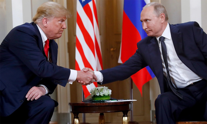 Tổng thống Mỹ Donald Trump và Tổng thống Nga Vladimir Putin tại cuộc gặp ở Helsinki, Phần Lan tháng 7/2018. Ảnh: AP