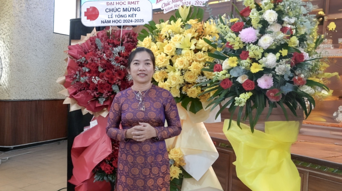 Cô Trần Thị Hồng Thủy, Hiệu trưởng trường Trần Đại Nghĩa.