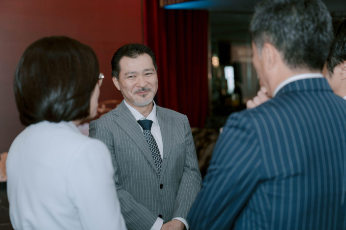 Bếp trưởng Yuzuru Okamoto phụ trách nhà hàng Ukai tại Ascott Tây Hồ Hà Nội có 18 năm kinh nghiệm tại Ukai. Ảnh: Sun Group