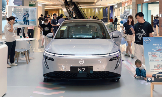 Xe điện Nissan N7 tại một điểm trưng bày ở Trung Quốc. Ảnh: Richbite