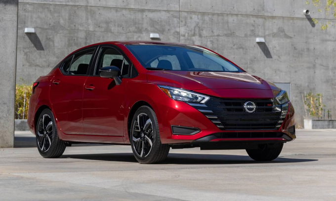 Nissan Versa 2025 không còn phiên bản hộp số sàn 5 cấp. Ảnh: Nissan