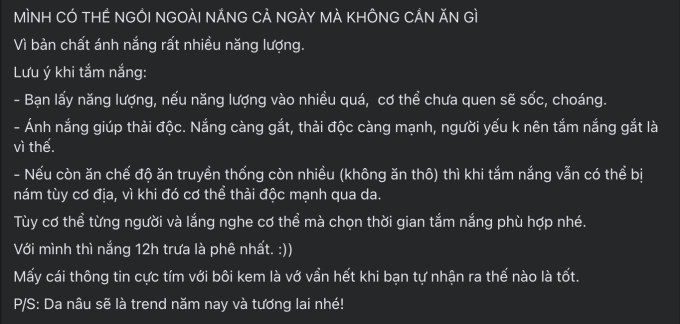Một bài viết trên Facebook chia sẻ về việc tắm nắng 12h trưa giúp thải độc. Ảnh chụp màn hình