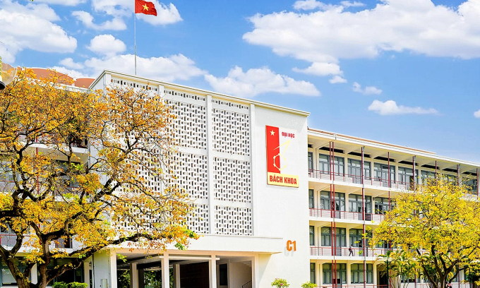 Toà nhà C1, Đại học Bách khoa Hà Nội. Ảnh: HUST