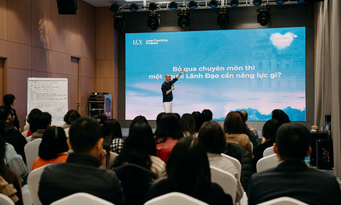 Chuyên gia chia sẻ trong sự kiện. Ảnh: LCV