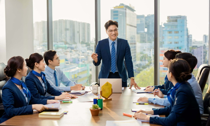 Đội ngũ nhân sự của ngân hàng. Ảnh: Vietbank