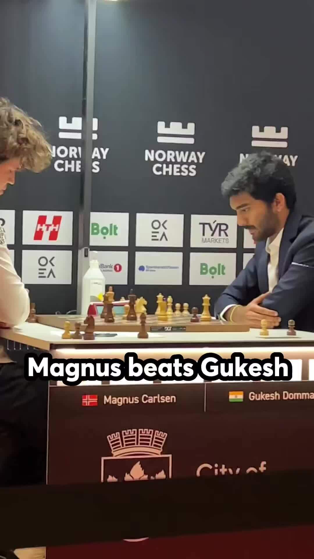 Carlsen hạ Vua cờ Gukesh