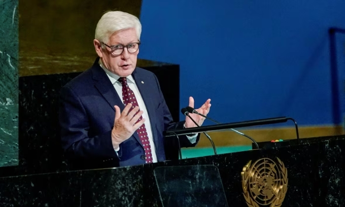 Đại sứ Canada tại Liên Hợp Quốc Bob Rae. Ảnh: Reuters
