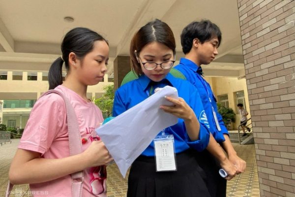 Hà Nội: 1 chọi 18 vào lớp 6 trường điểm