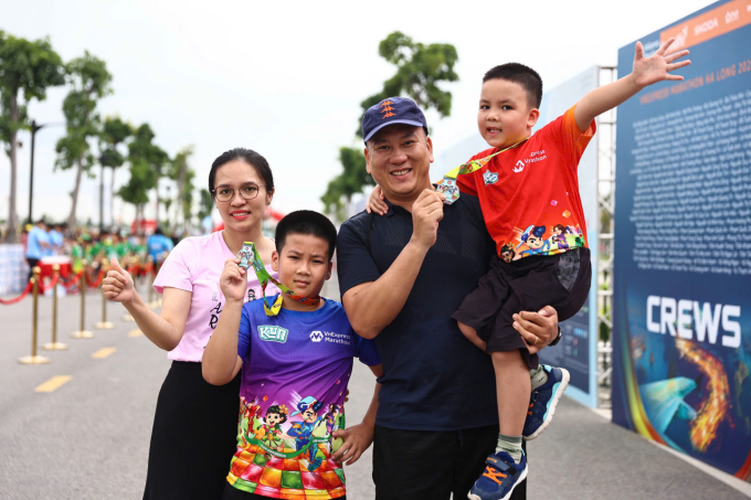 Gia đình anh Đức lần thứ hai tham dự giải Kun Marathon. Ảnh: Quỳnh Trần