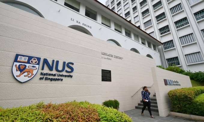 Logo của Đại học Quốc gia Singapore (NUS). Ảnh: Reuters
