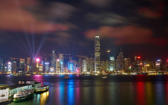 Hong Kong về đêm. Ảnh: Pixabay