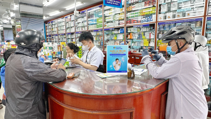 Giải pháp hỗ trợ bệnh lý hô hấp ở trẻ đang phân phối tại hệ thống Long Châu trên toàn quốc. Ảnh: FPT Long Châu