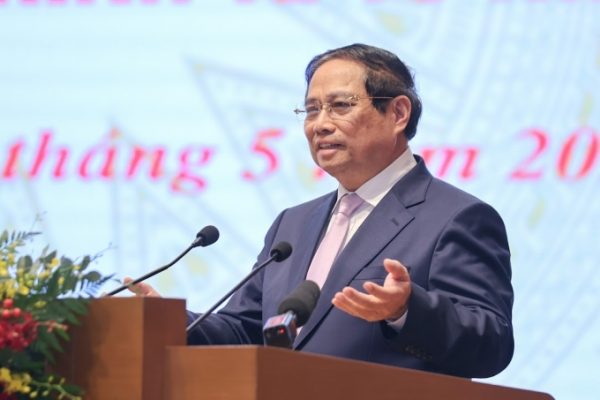Thủ tướng: Ưu tiên nhà đầu tư tiềm lực tài chính, không cần kinh nghiệm