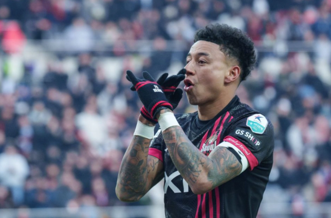 Jesse Lingard mừng bàn trong trận FC Seoul thắng Anyang 2-1 ngày 22/2/2025. Ảnh: Rex