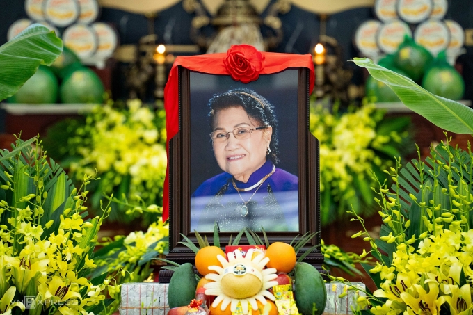 Di ảnh nghệ sĩ Mai Châu.