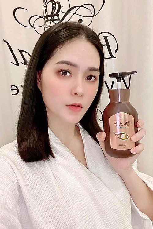 Đoàn Di Băng từng quảng cáo sản phẩm dầu gội trên trang cá nhân.