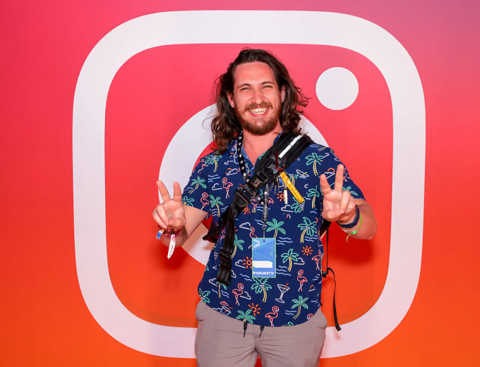 Sidney Raz tham gia một sự kiện của Instagram với tư cách diễn viên hài và nhà sáng tạo nội dung. Ảnh: Status PR