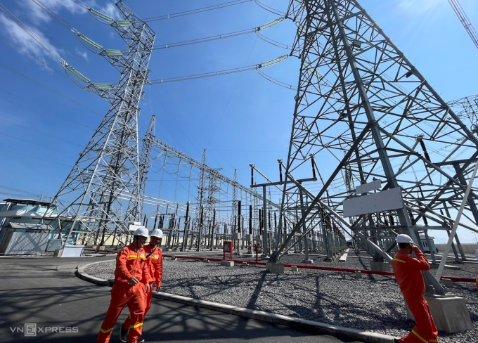 Trạm biến áp 500 kV Vân Phong và đường dây đấu nối được EVNNPT đưa vào vận hành, tháng 4/2023. Ảnh: Anh Minh