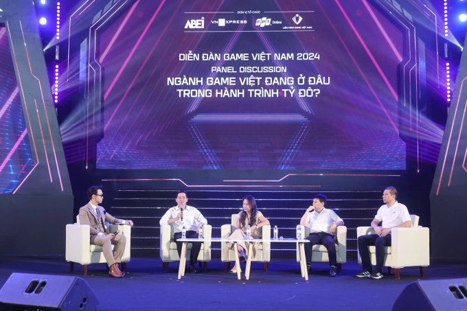 Diễn giả tham gia Diễn đàn Game Việt Nam 2024. Ảnh: Quỳnh Trần