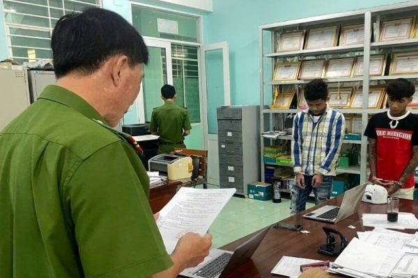 Rủ bạn chém ‘tình địch’: Hậu quả nghiêm trọng