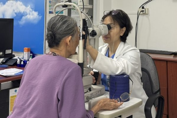 Đục bao sau: Nguyên nhân và điều trị sau phẫu thuật Phaco