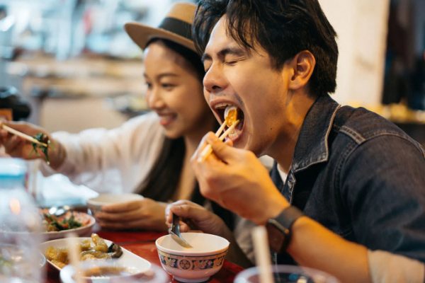 Khám phá tính cách qua thói quen ăn uống: Bạn là ai?