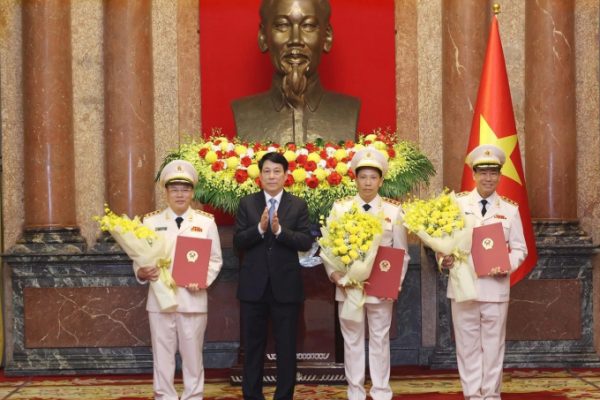 Thăng hàm Thượng tướng cho 3 Thứ trưởng Bộ Công an
