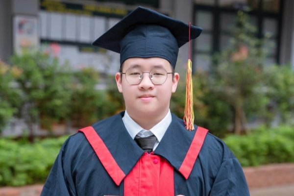 Nam sinh thủ khoa kép: Chinh phục lớp 10 chuyên Toán!