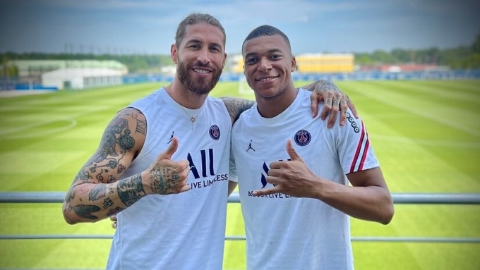 Ramos từng thân thiết với Mbappe trong thời gian khoác áo PSG. Ảnh: Marca