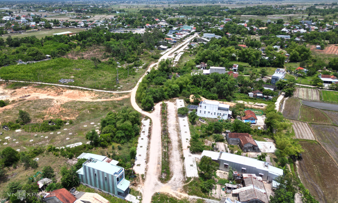Tuyến đường từ Trường THPT Thái Phiên đến quốc lộ 14E sau 5 năm thi công. Ảnh: Đắc Thành