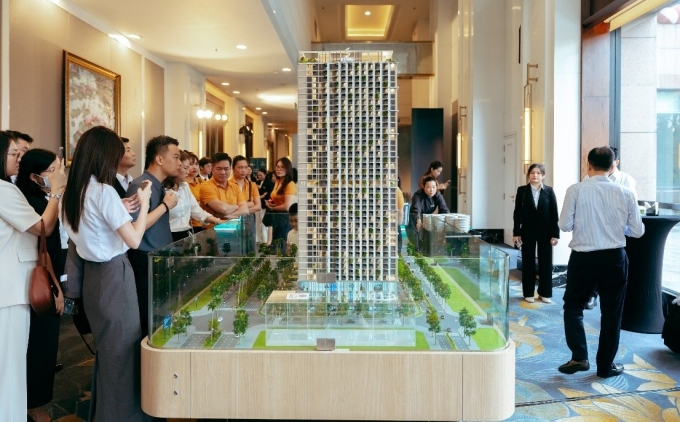 Đông đảo nhà đầu tư và chuyên viên kinh doanh tham dự sự kiện giới thiệu dự án. SkyM được kỳ vọng là tâm điểm tại thị trường Hạ Long trong năm nay. Ảnh: BIM Land
