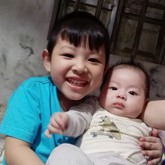 2 con chị Quế chào đời nhờ kỹ thuật thụ tinh ống nghiệm tại IVF Tâm Anh. Ảnh: Nhân vật cung cấp