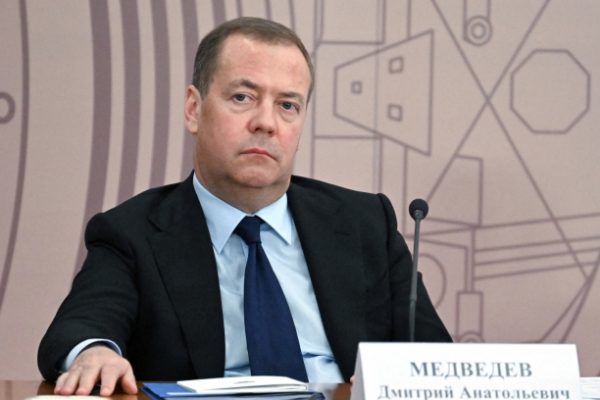 Medvedev đùa về việc ‘hàn gắn’ Trump-Musk: Tin tức gây sốt