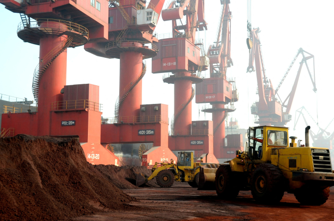 Đất chứa các nguyên tố đất hiếm tại Liên Vân Cảng, Giang Tô, Trung Quốc. Ảnh: Reuters