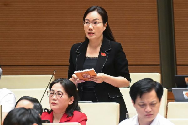 Bộ trưởng Giáo dục trả lời chất vấn: Cập nhật mới nhất