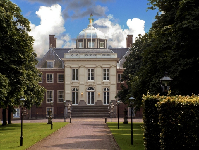 Cung điện Huis ten Bosch, một trong những nơi ở của Quốc vương Hà Lan Willem-Alexander. Ảnh: Wikimedia