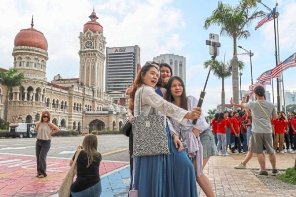 Malaysia soán ngôi Thái Lan: Bí mật du lịch hút khách số 1 ĐNA