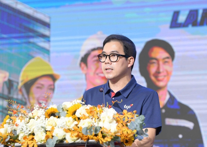 Ông Nguyễn Quang Hiền Huy - Tổng giám đốc Công ty TCP Việt Nam phát biểu tại ngày hội.