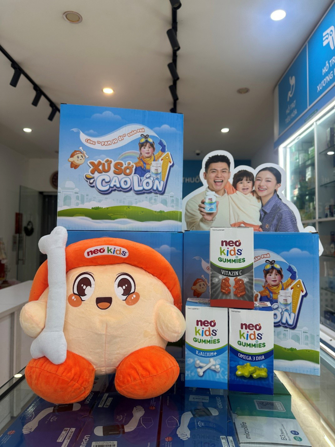 Dòng sản phẩm Neo Kids được giới thiệu tại một cửa hàng thuốc Pharmart. Ảnh: Pharmart
